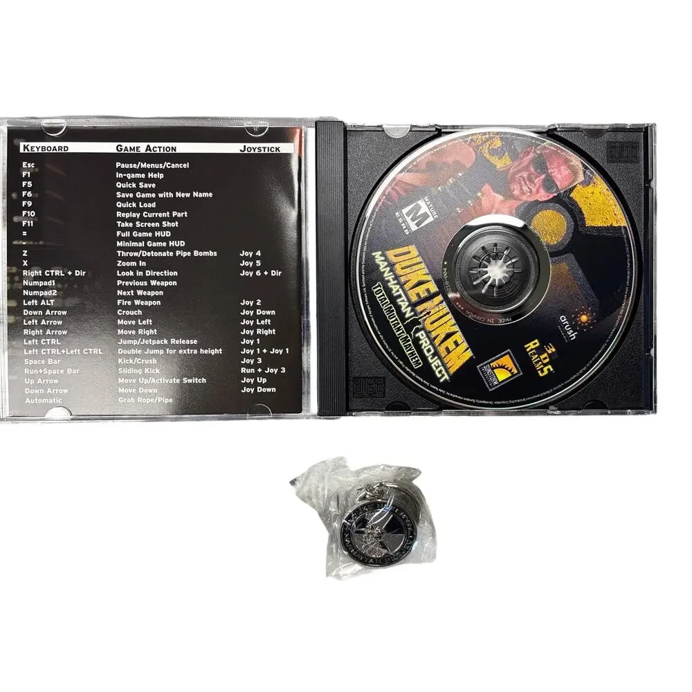 2002 Duke Nukem Manhattan Project 3D Realms Small Box PC complete with keychain